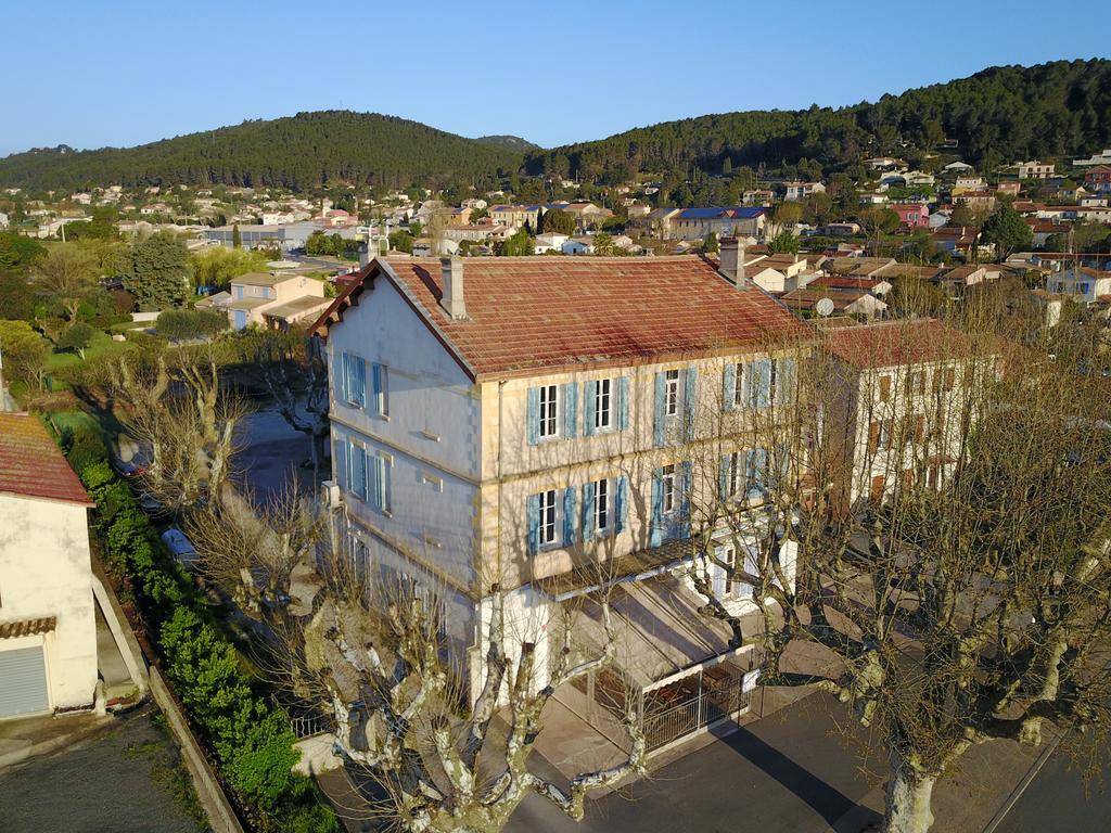 Hotel Restaurant Le Castel Fleuri Carnoules  Dış mekan fotoğraf