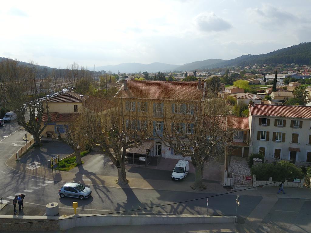 Hotel Restaurant Le Castel Fleuri Carnoules  Dış mekan fotoğraf